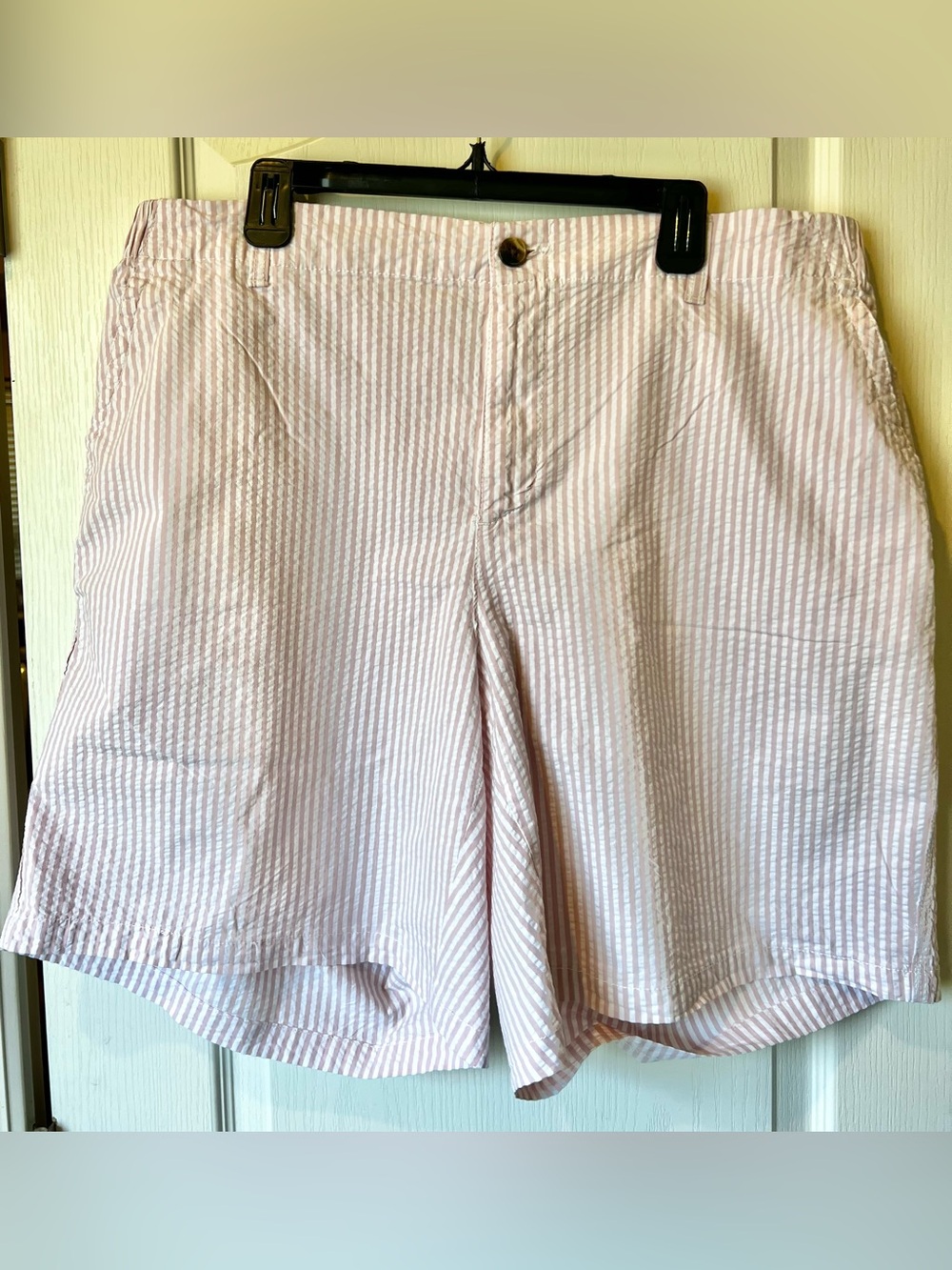 Old Navy Pink Striped Seersucker Flat-Front Shorts